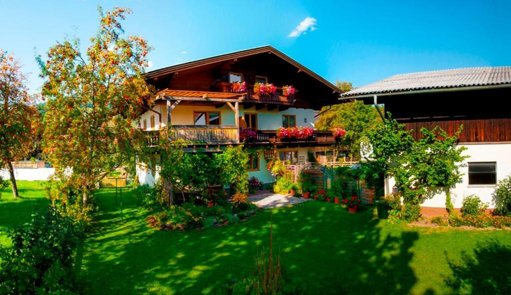 Appartement Bettina Mitterwallner Altenmarkt im Pongau Bagian luar foto